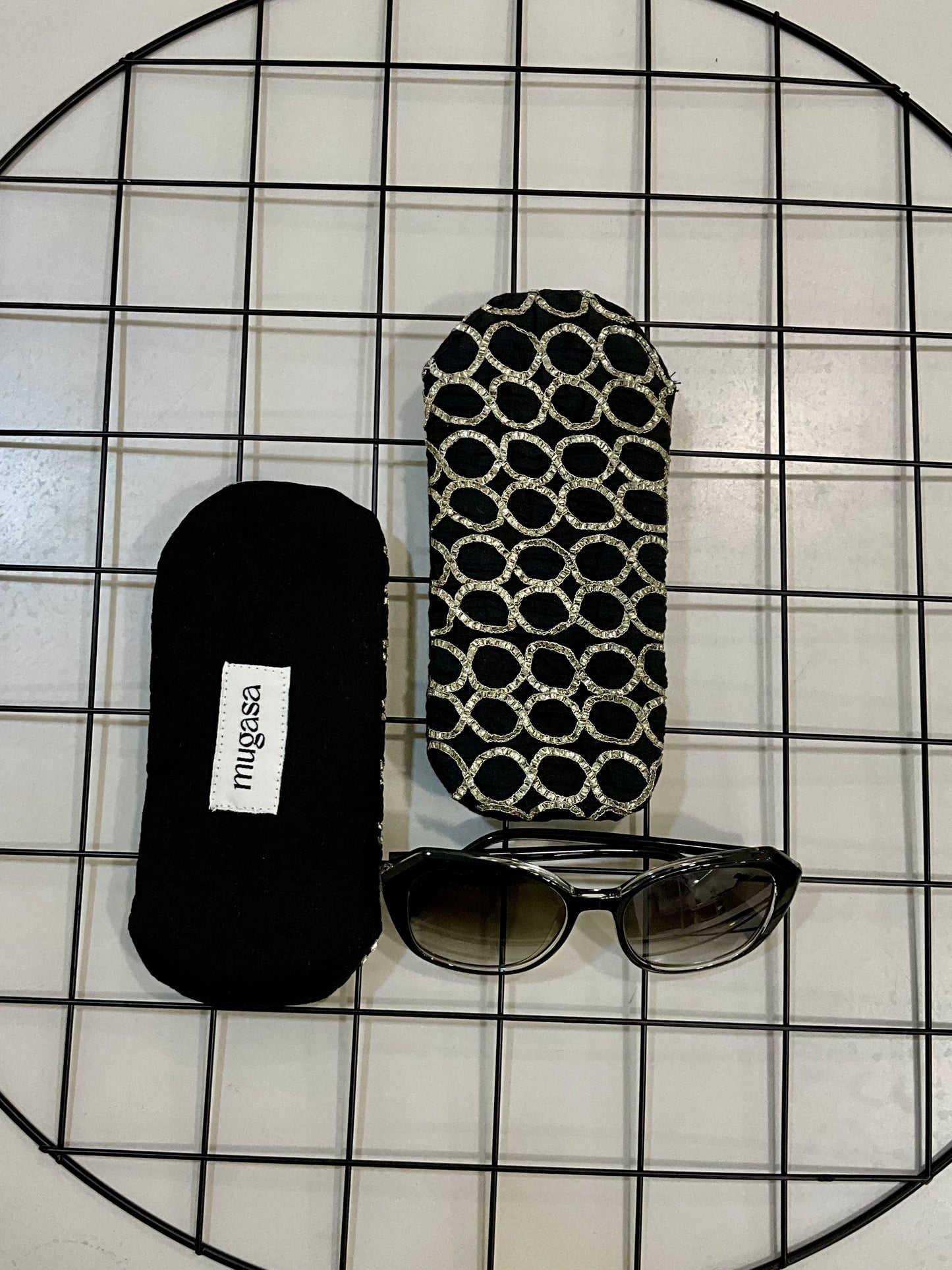Gota Circle- Sunglass Case