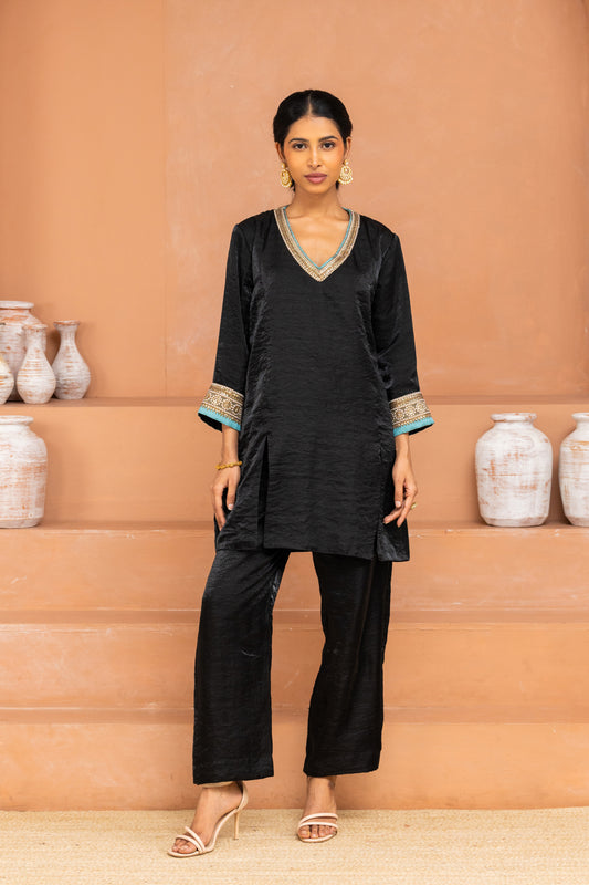 Black Panelled Short Kurta and Pant Set