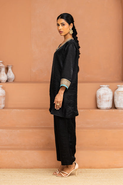 Black Panelled Short Kurta and Pant Set