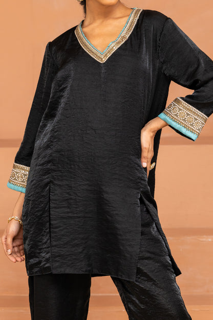 Black Panelled Short Kurta and Pant Set